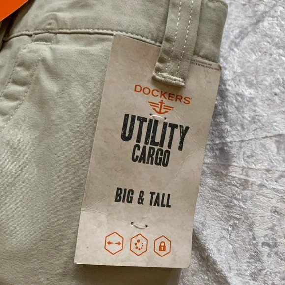 Dockers Mens Big & Tall Utility Cargo 48 X 34 Pants Sizes NWT khaki - Picture 6 of 6